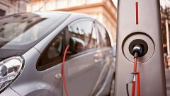 <b>�Ї�����Դ��܇�N��5����41�� 2017���e�����L</b>